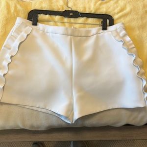 white side ruffled shorts
